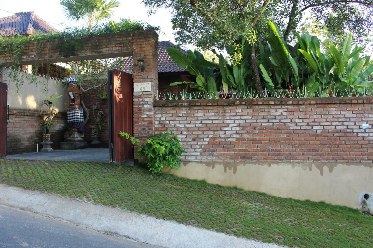 Villa Mayong Uluwatu Extérieur photo